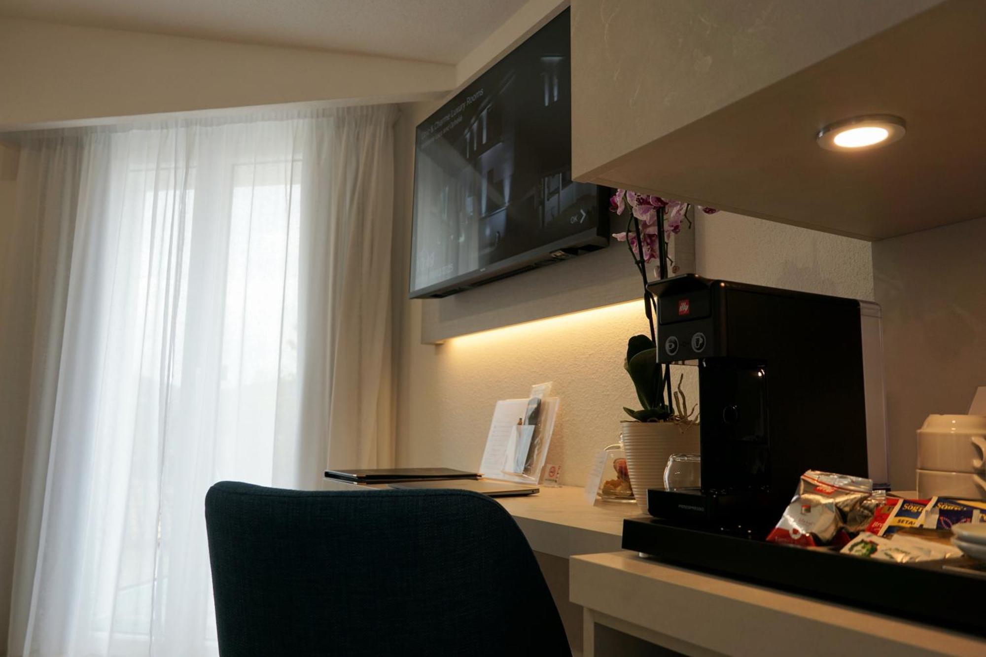 Chic & Charme Luxury Rooms Ольбія Екстер'єр фото